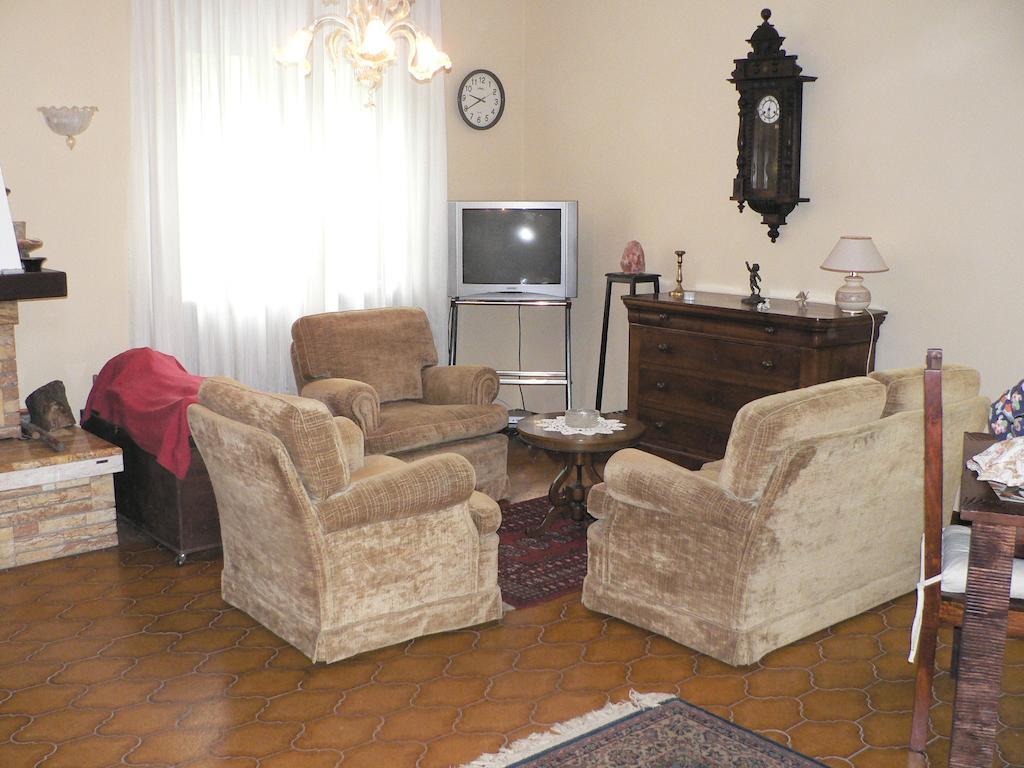 수사 La Via Del Sole B&B 외부 사진
