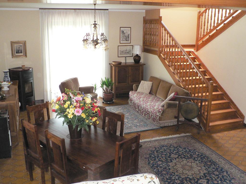 수사 La Via Del Sole B&B 외부 사진